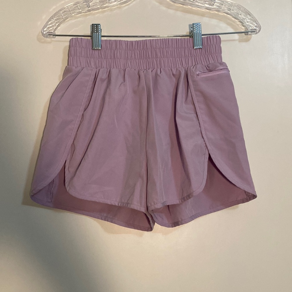 High waisted purple athletic shorts | Size S